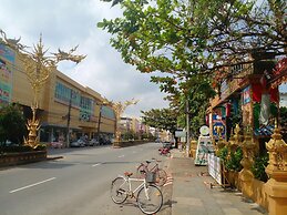 Golden Triangle Palace