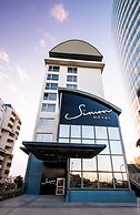 Simon Hotel