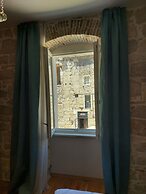 Tifani Luxury Rooms