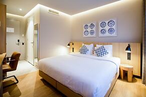 Urban Lodge Hotel