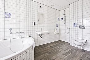 Urban Lodge Hotel