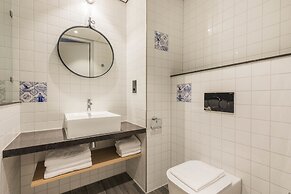 Urban Lodge Hotel