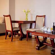 Latar Hotel Complex