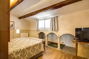 Pantheon Rooms