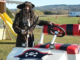Le Pirate Motel & Camping