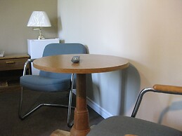 Embassy Motel