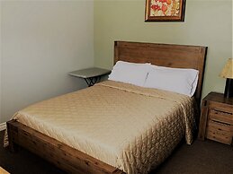 Hawberry Motel