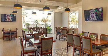 Eco Bay Hotel y Restaurant