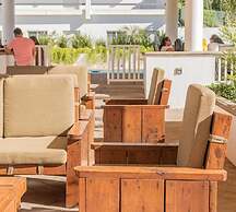 Eco Bay Hotel y Restaurant