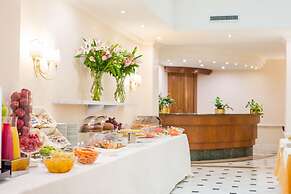 Raeli Hotel Luce