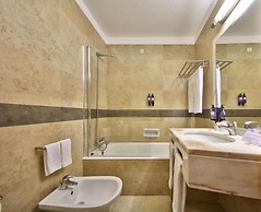 Interpass VAU Hotel & Apartaments