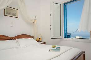 Hotel Anixis