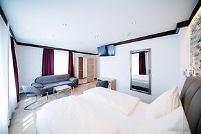 Central City Hotel