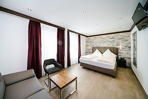 Central City Hotel
