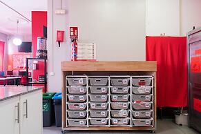 Red Nest Hostel
