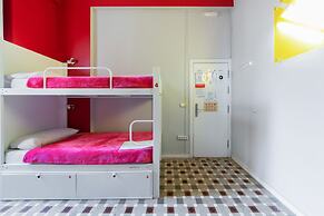 Red Nest Hostel