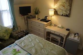 Athena Guest House