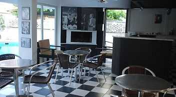 Donmez Hotel