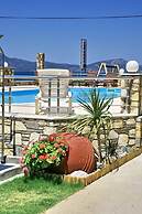 Gera Bay Studios and Apartments