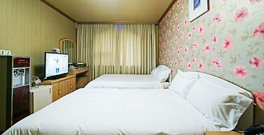 Emerald Hotel