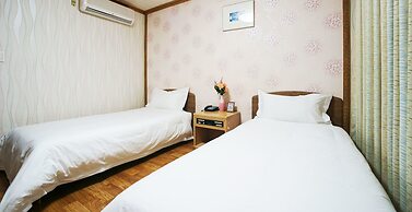 Emerald Hotel