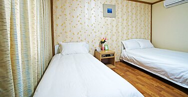 Emerald Hotel