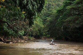 Lisu Lodge