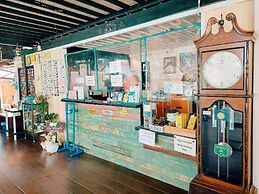 Retro Box Hotel