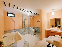 Retro Box Hotel