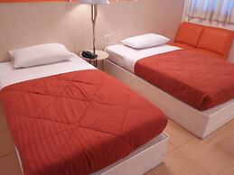 Highway Hotel