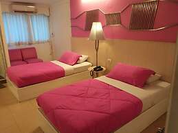 Highway Hotel