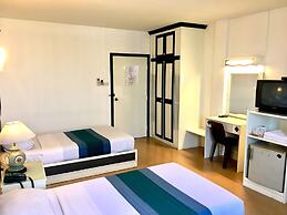 Highway Hotel