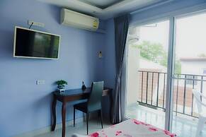 Patumnak Beach Guesthouse