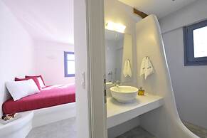 Alexandros Suites & Apartments