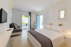 Alexandros Suites & Apartments