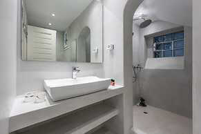 Alexandros Suites & Apartments