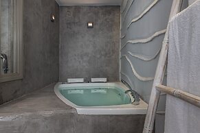 Argo Boutique Hotel