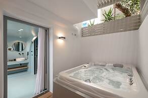 Argo Boutique Hotel