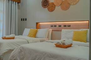 GT Seaside Inn
