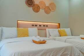 GT Seaside Inn