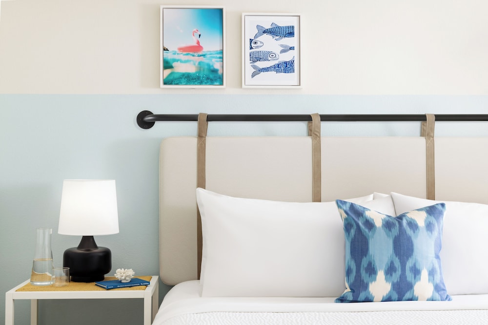 Blue Flamingo Resort Key West