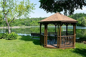 The Cove Inn
