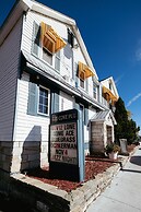 The Cove Inn