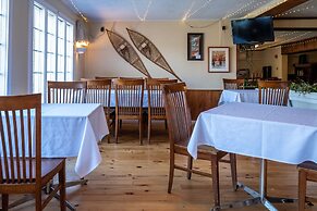 The Cove Inn