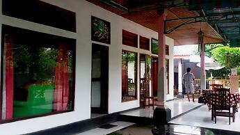 Mami In Homestay