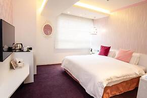 Walker Hotel Ximen