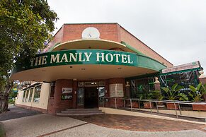 Nightcap at Manly Hotel