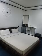 999 Hotel
