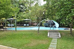 Villa 80