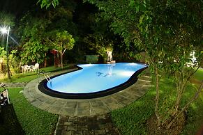 Villa 80